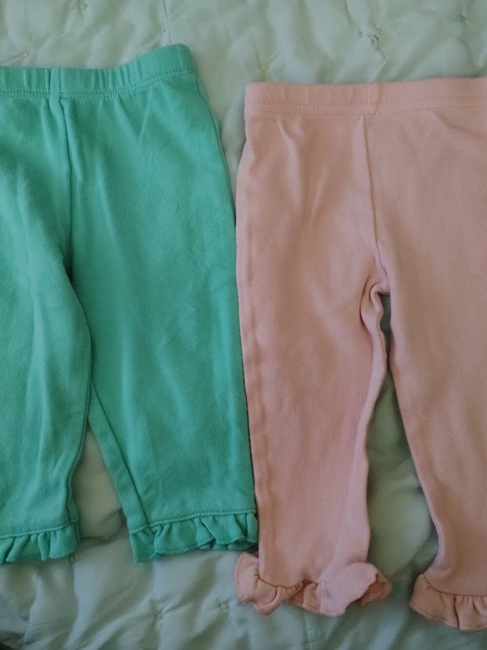 Infant Girls 2 Pair of Pants Size 0-3 Months